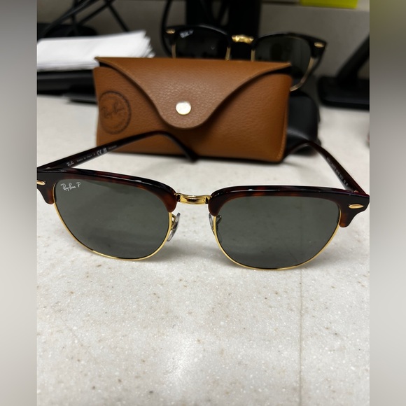 Rayban Clubmaster RB3016 Brown - Picture 1 of 5